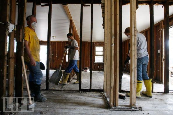 San Diego flood services for 24/7 emergency water extraction and structural drying.